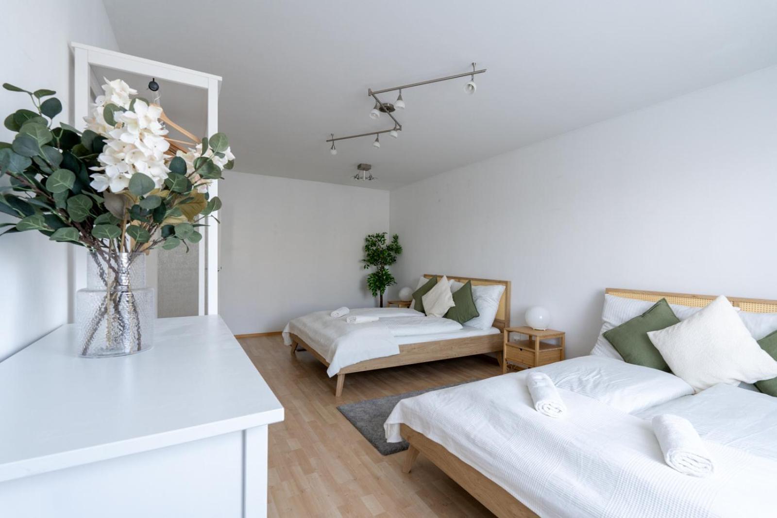 Two Bedrooms - 85 Squaremeters - 4 Min To U6 Dresdner Str Viena Exterior foto