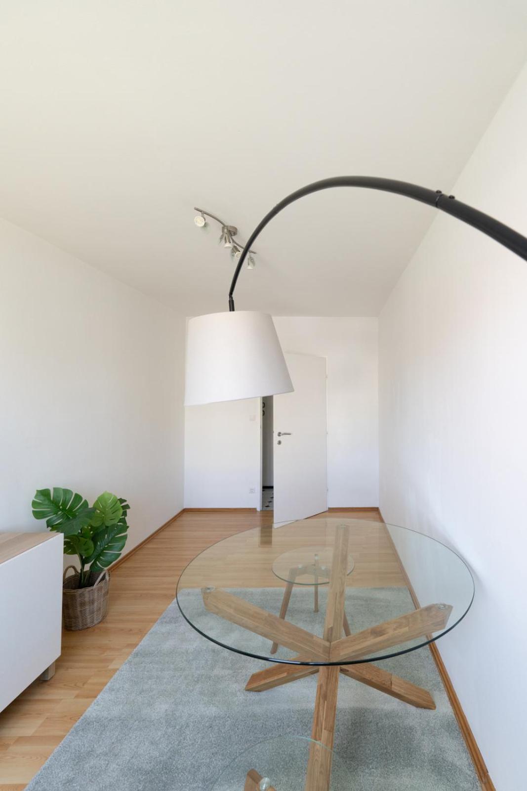 Two Bedrooms - 85 Squaremeters - 4 Min To U6 Dresdner Str Viena Exterior foto